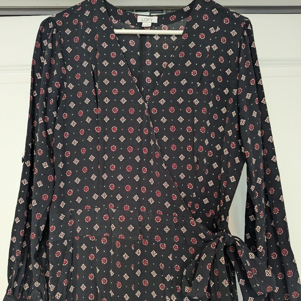 LOFT Black & Red Pattern Long Sleeve Women's Jumpsuit Sz 6